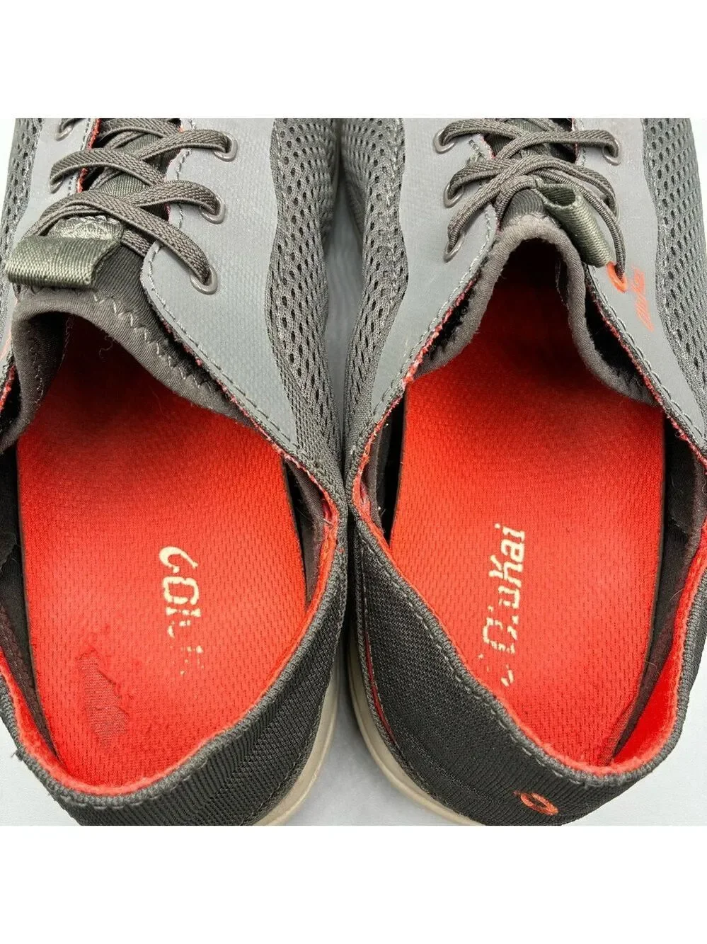 OluKai Moku Poe Slip On Shoes Men’s 12 Gray Red Boat Sneakers 10472-4EKZ
